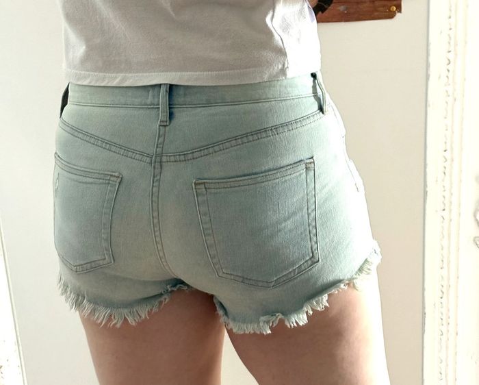 Short en jean bleu clair taille mi-haute H&M 40 - photo numéro 5