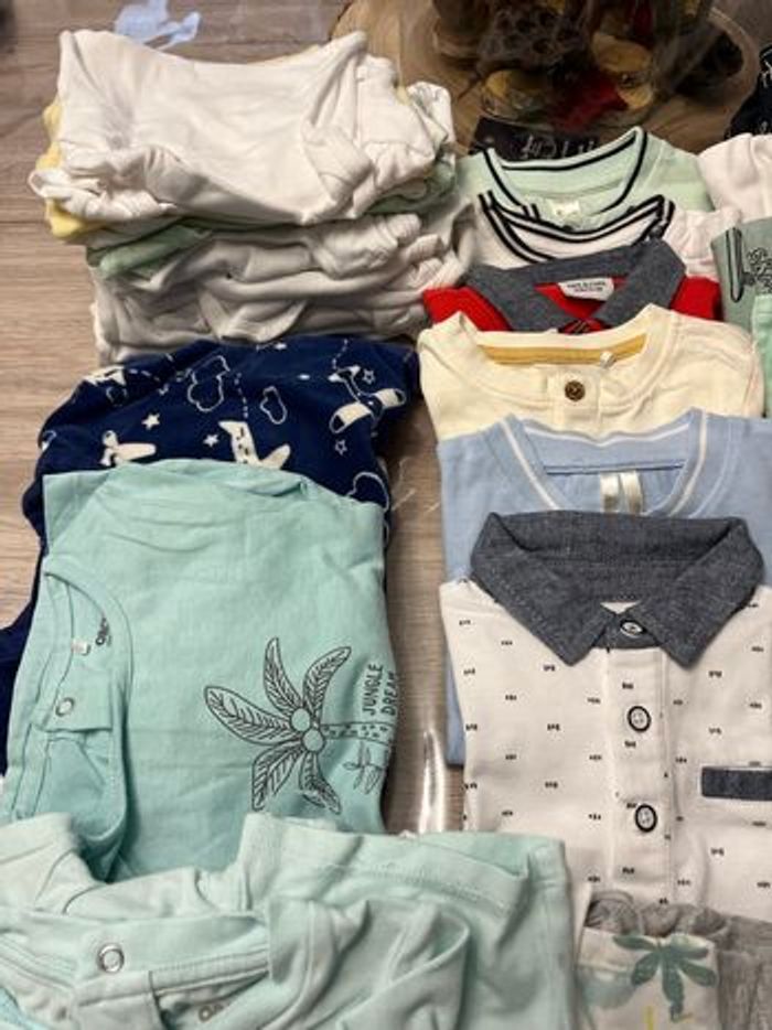 Lot vêtements garçon 12 mois - photo numéro 3
