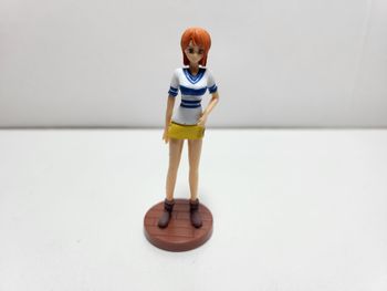 One Piece Mini Figurine - Choco Egg - Nami 03