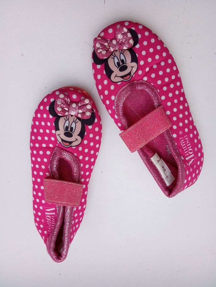 Chausson fille Disney Minnie taille 24, rose pois blanc, noeud, hiver, à enfiler, élastique - photo numéro 2