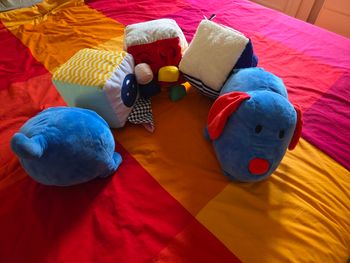 Peluche d'éveil Damien le chien