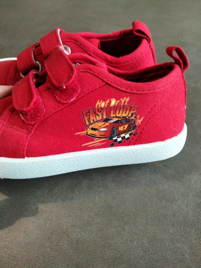 Chaussures en toile Flash McQueen neuves - photo numéro 2