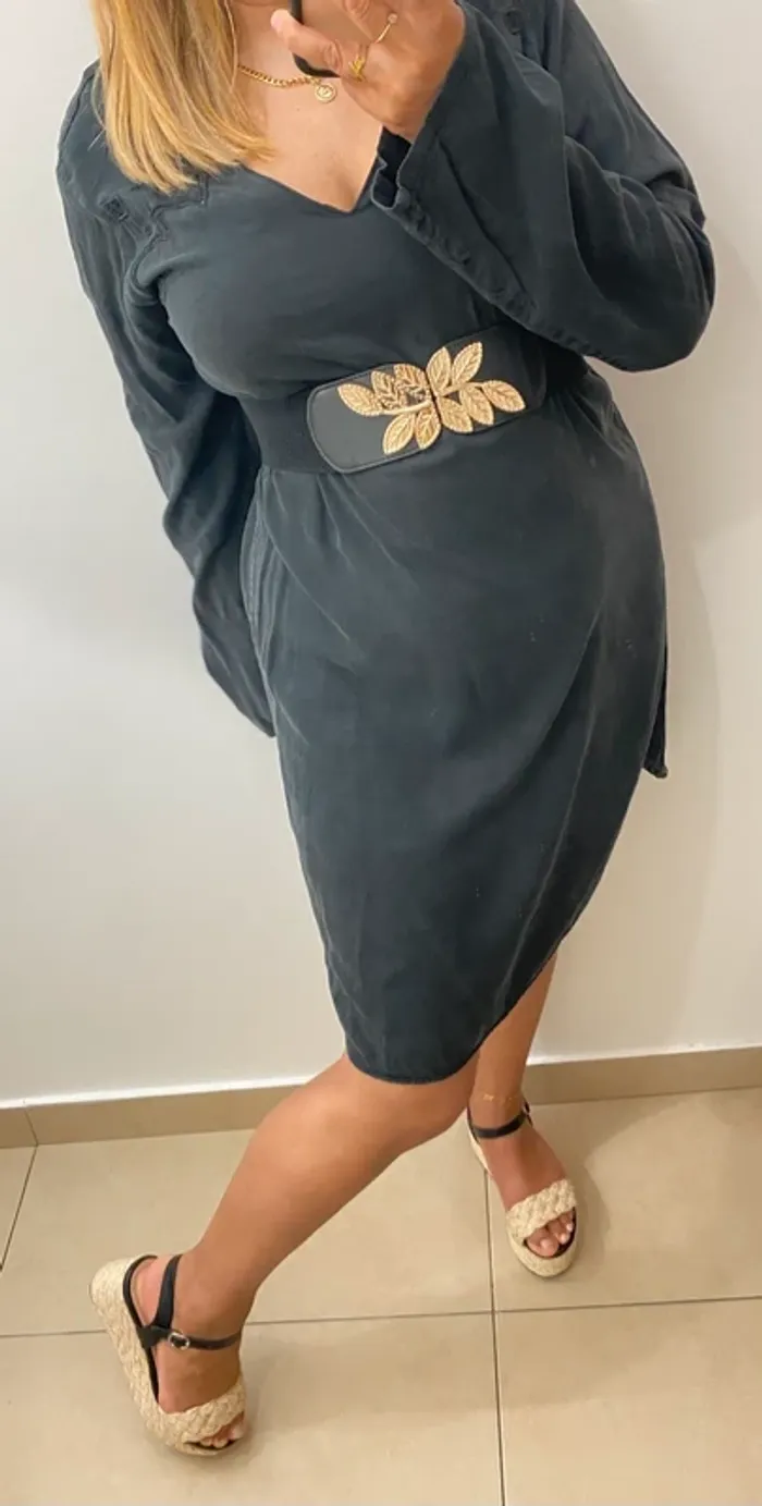 Robe droite brodée
