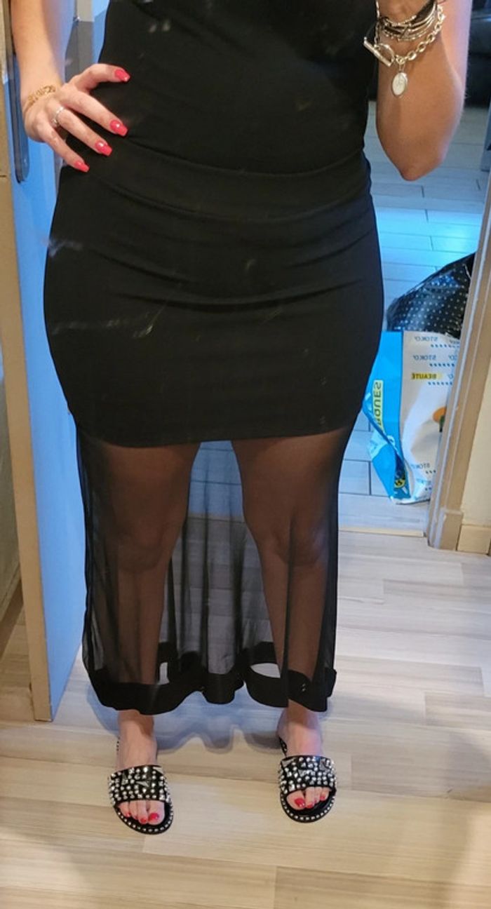 Jupe noir et voilage