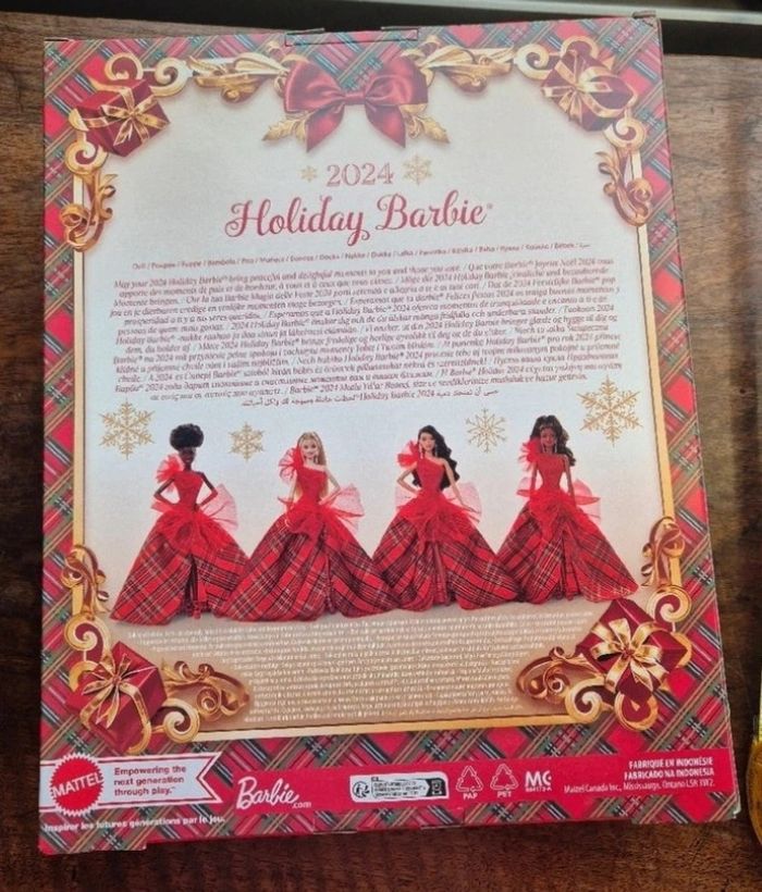 Barbie Signature Holiday 2024 - Blonde - photo numéro 2
