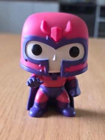 Figurine Magneto