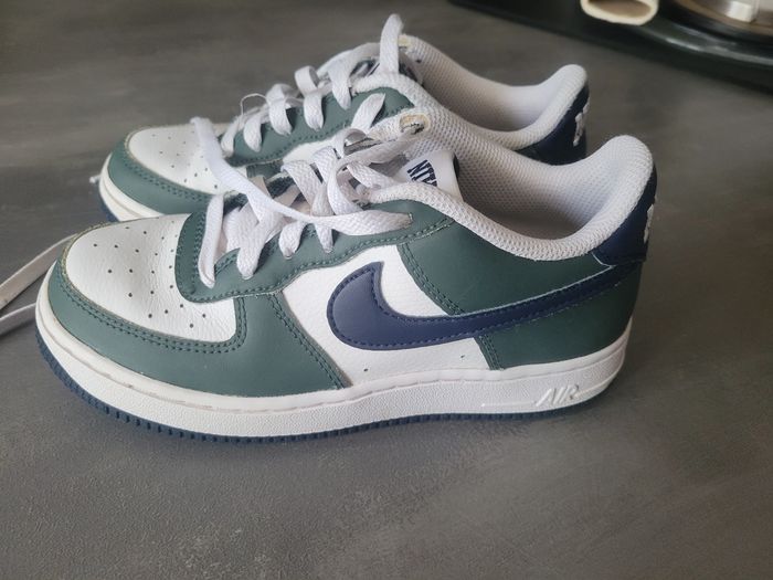 Basket Nike Air Force 1 T. 35