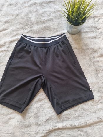 Short de sport Adidas