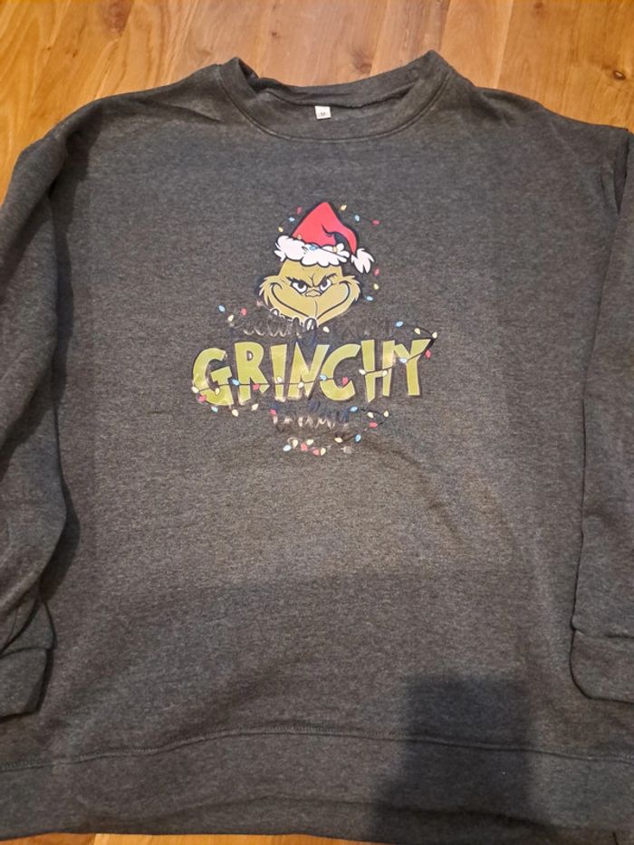 Sweat the Grinch taille M voire L - photo numéro 2