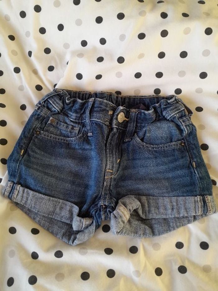 Short 24 mois