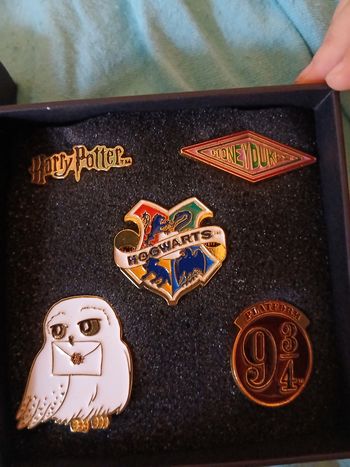 Lot de 5 pin’s harry potter neuf ou a l unité