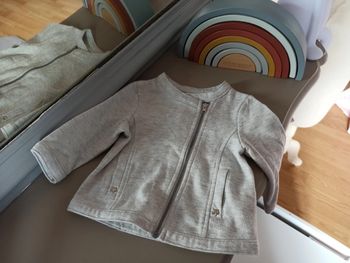 Veste zippée grise pailletée 6 mois TAO