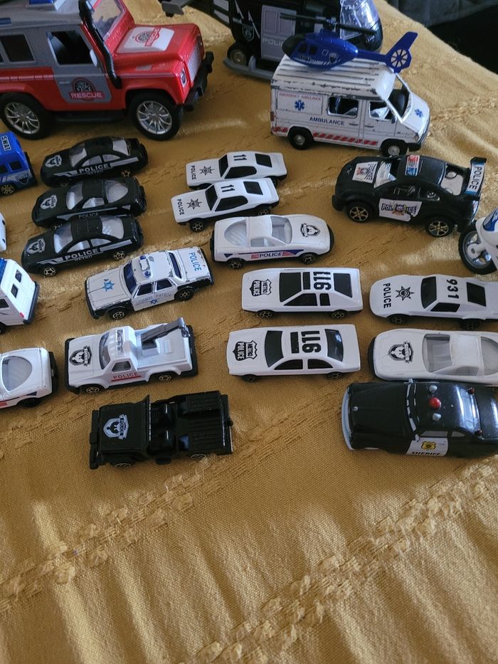 Lot voiture police - photo numéro 7