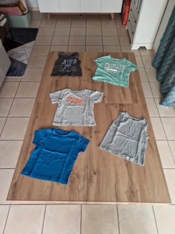 Lot - 2 Marcel + 3 tee shirt - 3 ans