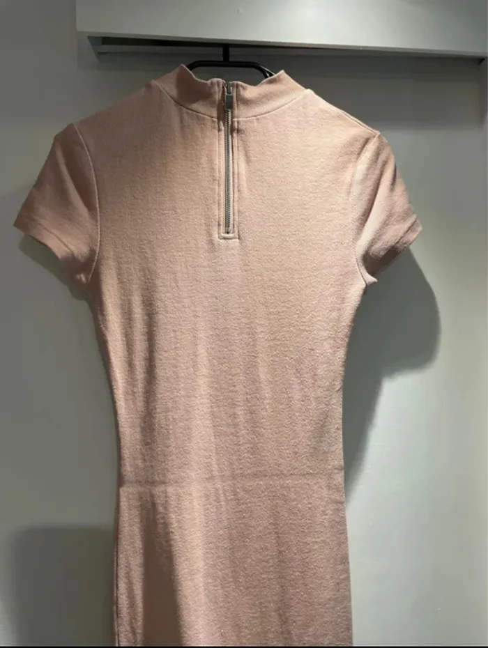 Robe moulante Sixth June rose poudré – taille S – très bon état - photo numéro 4