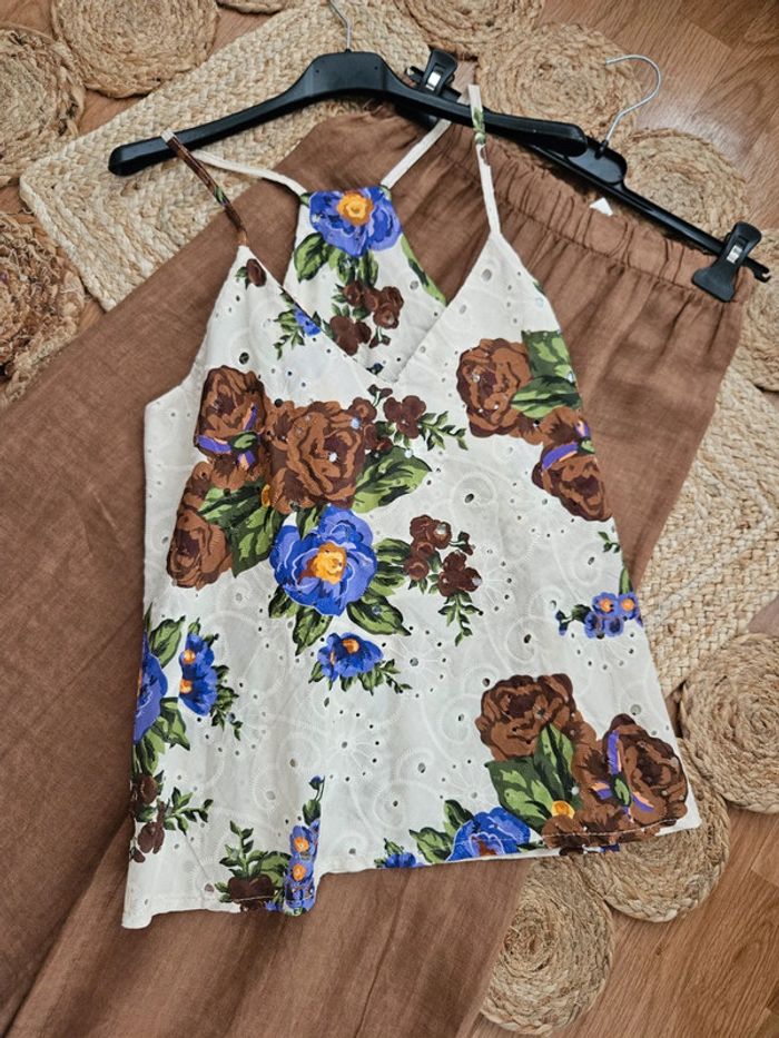 Top broderie
