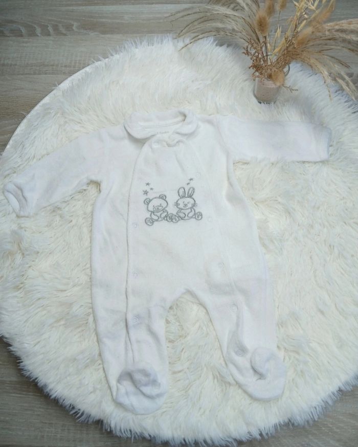 Lot pyjamas 1 mois - photo numéro 8