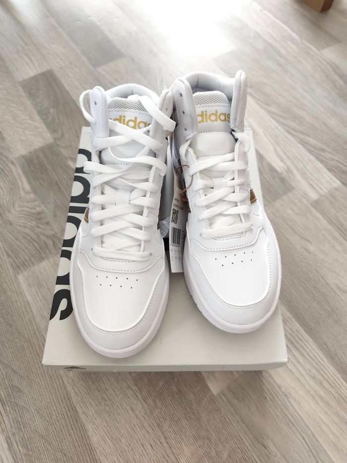 Adidas - photo numéro 2