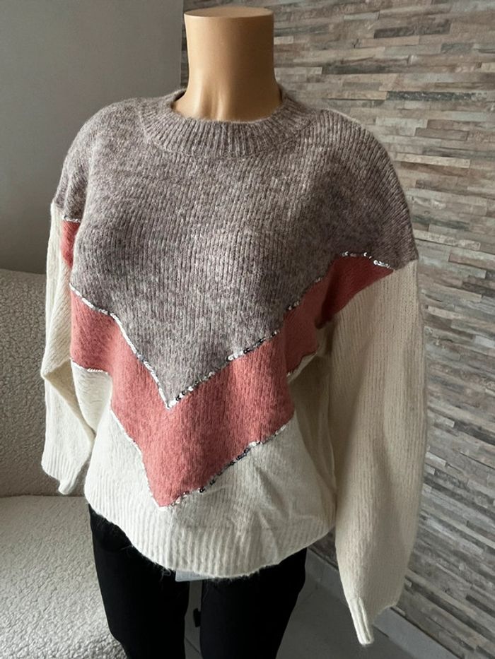 Pull tendance avec laine - photo numéro 2