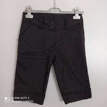 Bermuda noir à rayures t36