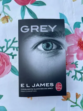 Grey – E. L. James