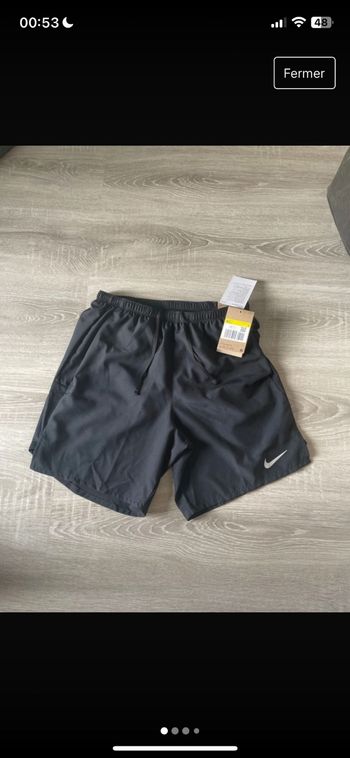 Short Nike Neuf avec étiquette