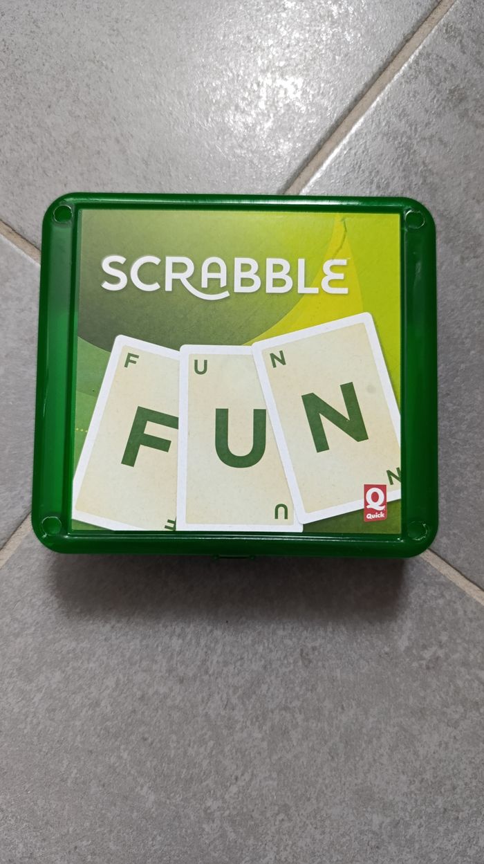 Jeu de société scrabble fun