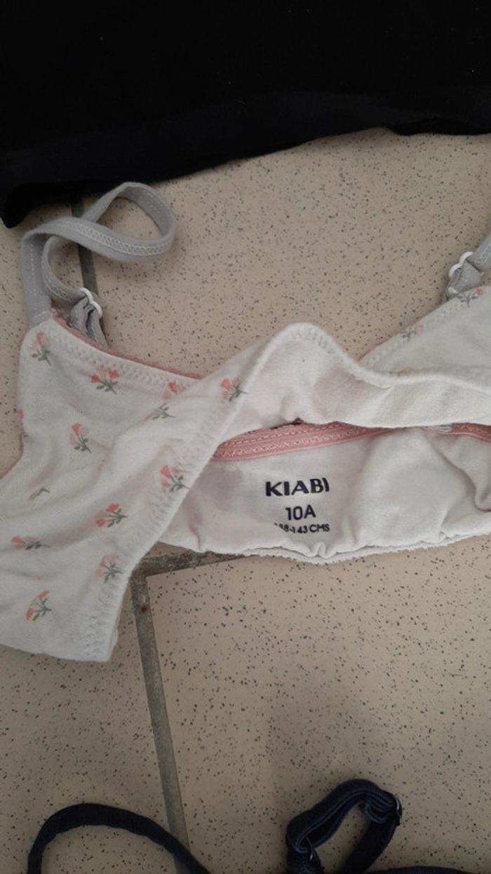 Lot  6 brassieres enfants - photo numéro 9