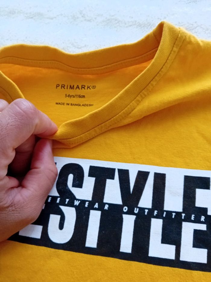 Tshirt garçon 5/6ans 💛🍂 - photo numéro 3