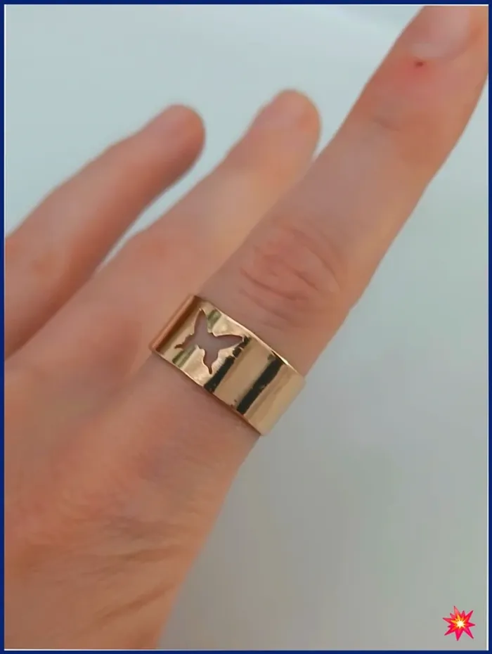 Bague dorée en acier inoxydable - photo numéro 3