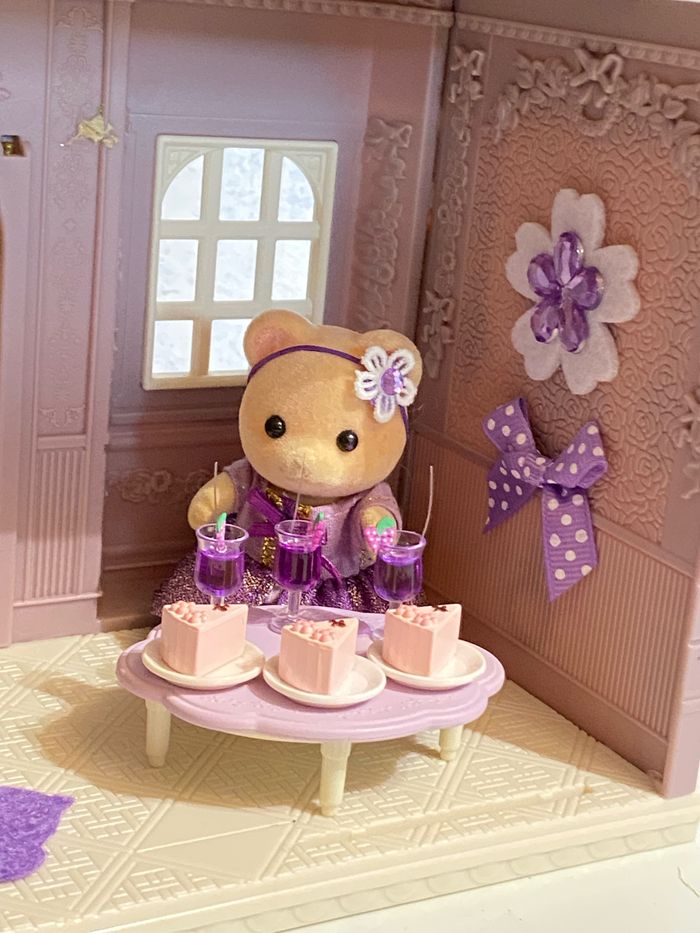 Maison de ville, manoir violet, Sylvanian, atelier de design, princesse, violoncelle, piano - photo numéro 6
