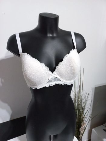 Soutien gorge blanc en dentelle