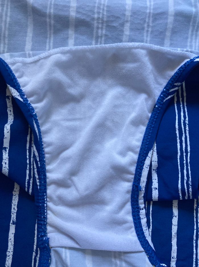 maillot de bain rayé 1 pièce avec étoile canada House - photo numéro 4