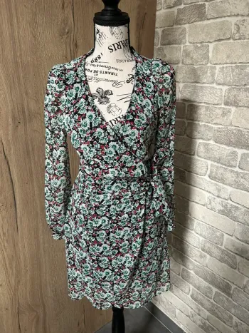 Robe imprimée fleurie taille 34
