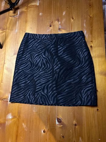 Jupe noir zebré 38 camaïeu