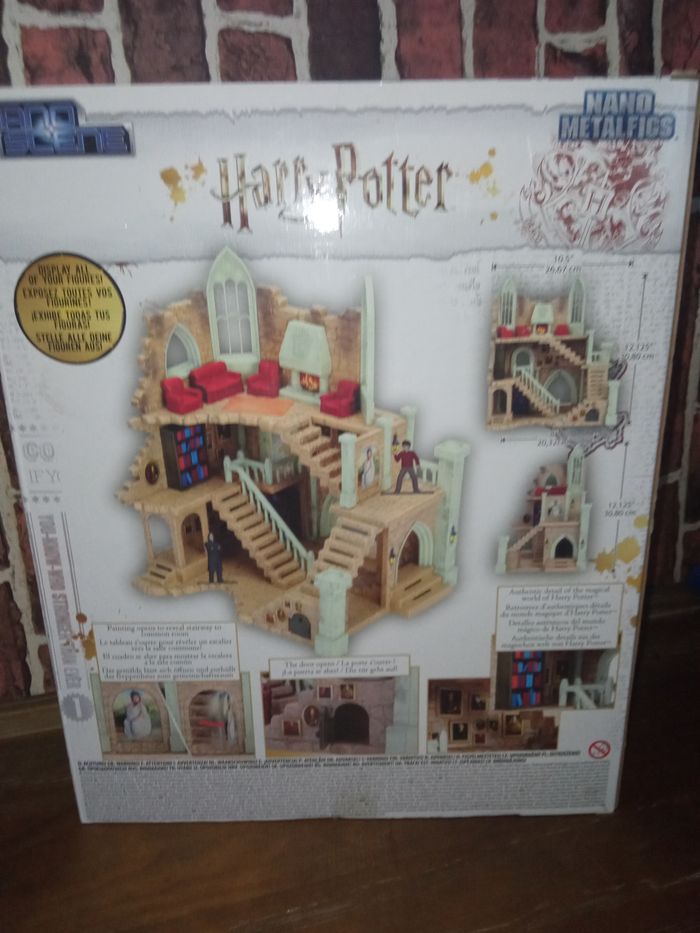 Tour de Gryffondor nano figurines métal Harry Potter - photo numéro 3