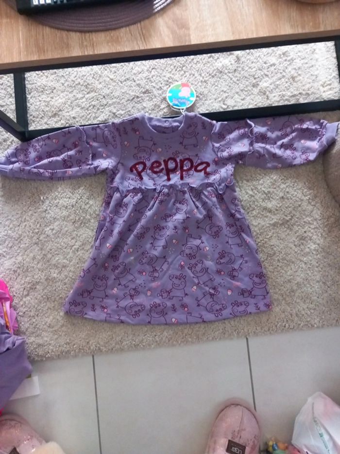 Magnifique robe peppa pig 92 cms - photo numéro 2