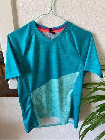 Tee-shirt vélo Andorra neuf