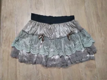 Très jolie jupe marron