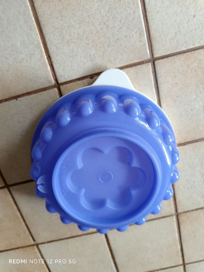 Moule à charlotte Tupperware neuf bleu/violet - photo numéro 2