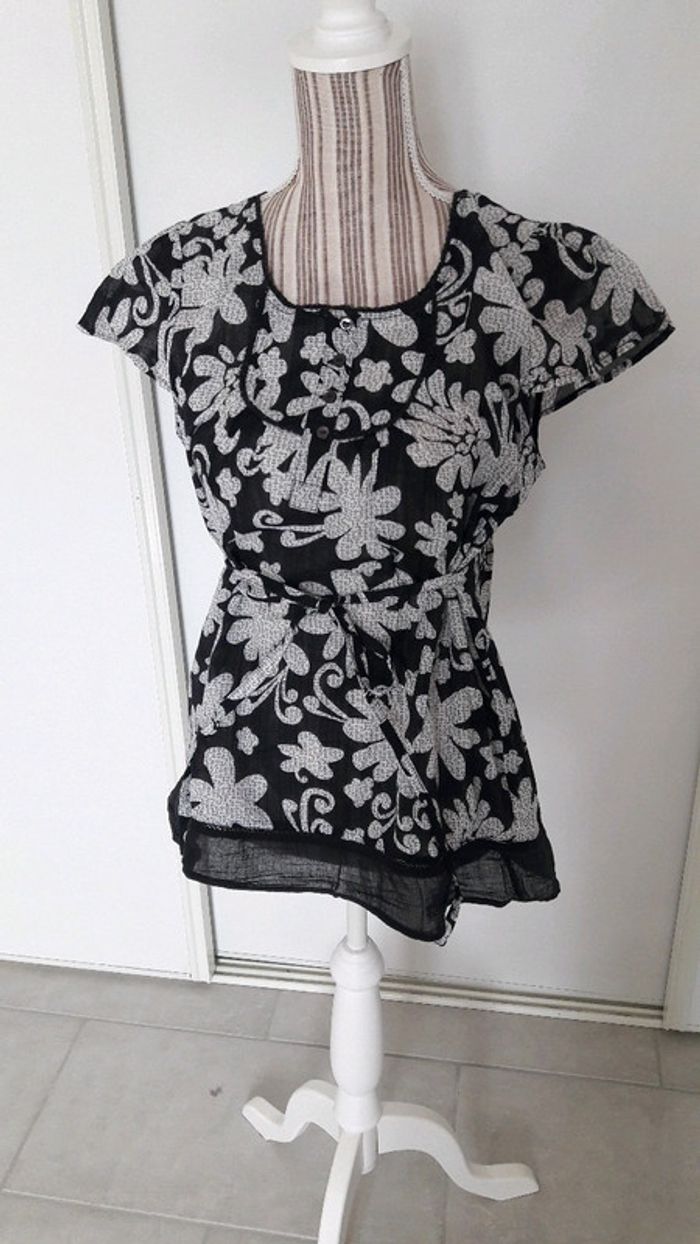 Blouse noire et blanche Armand Thiery taille 3 très bon état - photo numéro 2