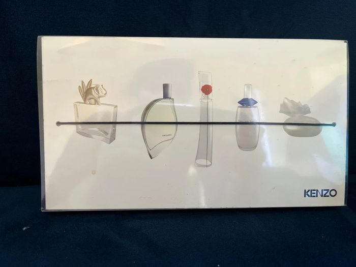 Coffret miniatures parfums Kenzo - photo numéro 3