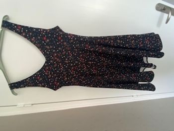 robe noire imprimée