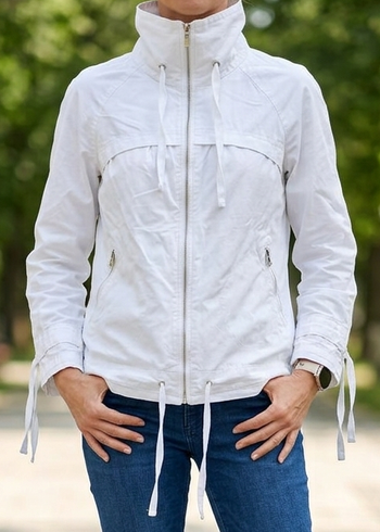 Veste légère / Coupe-vent Blanc Pur - Style Sport-Chic