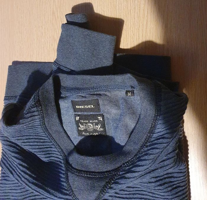 pull diesel taille m - photo numéro 2