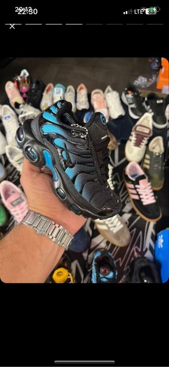 Nike tn noir bleu 32