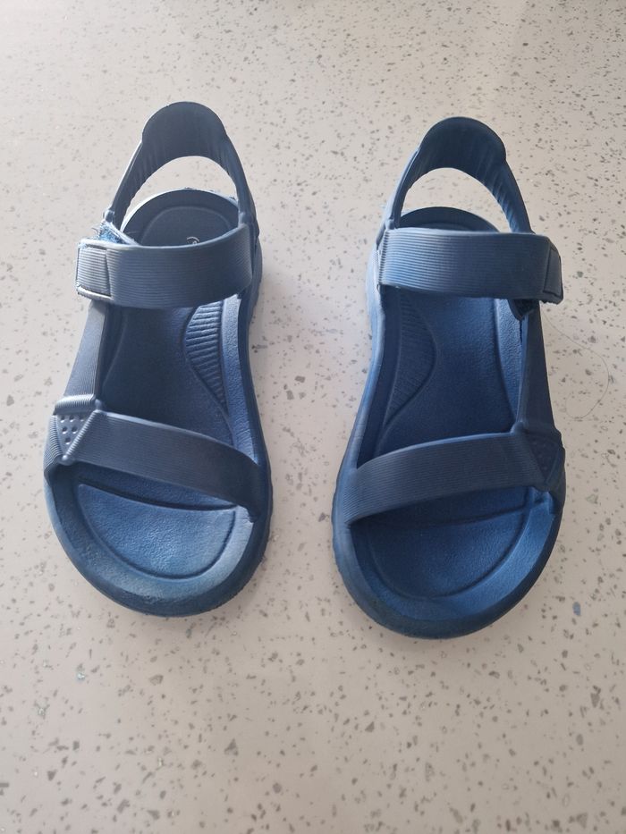 Sandalette en plastique
