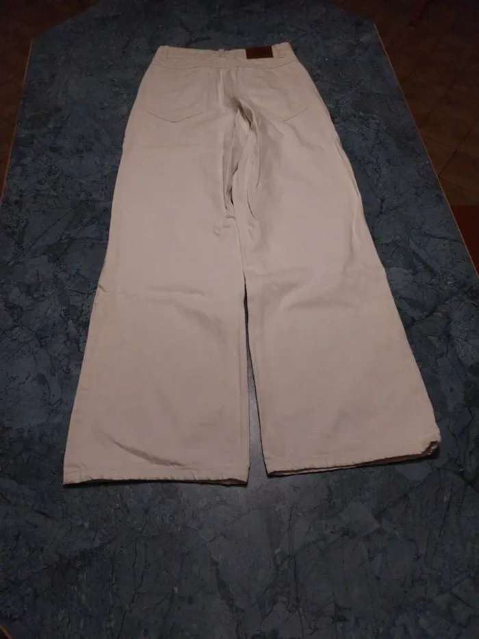 Jeans large T.36 - photo numéro 4