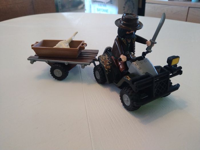 Lot Playmobils : île déserte, western, chevaliers, quad - photo numéro 5