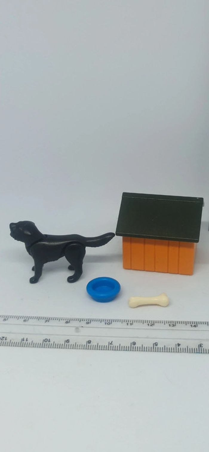 Chien noir avec niche os et gamelle playmobil - photo numéro 2